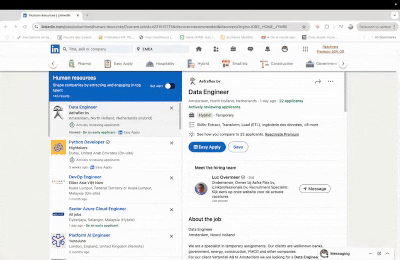 ApplyCH analyzing job details.